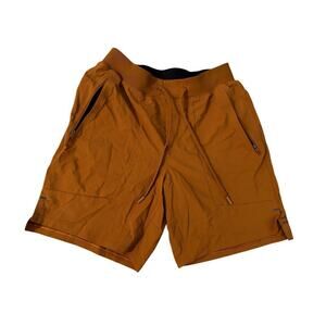 Lululemon License to Train Short 7"